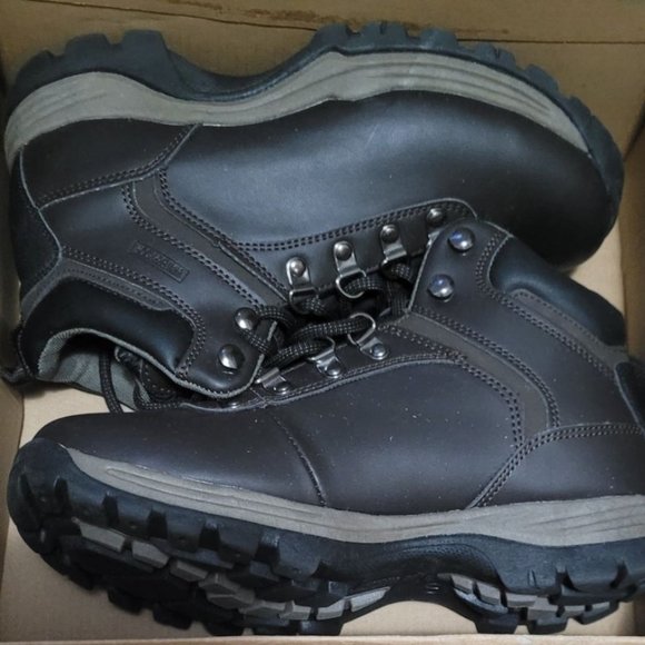 Brand New Men Size 7 Rugged outback hiking boots - Picture 1 of 4